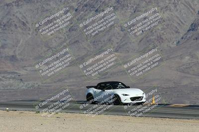 media/Oct-24-2025-Doghouse Garage (Fri) [[783d2ff07a]]/3-Intermediate/Session 2 (Turn 10)/